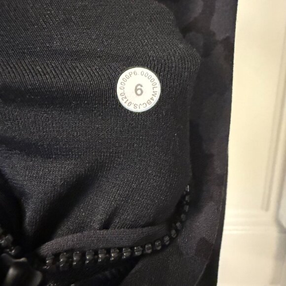 Lululemon Hooded Define Jacket - Grey Camo - 6 - Picture 8 of 8